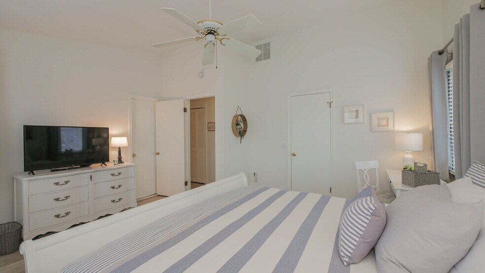 Building Photo - 16 N Monroe Ave