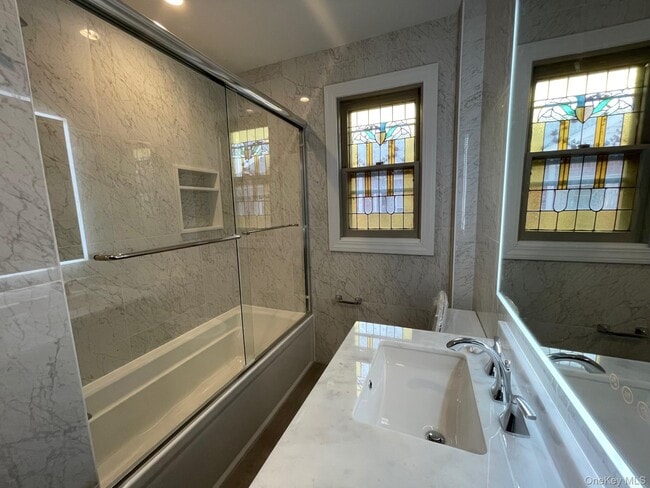 Building Photo - 45 W Penn St