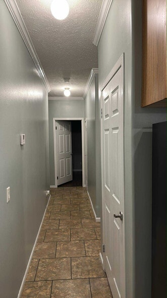 Building Photo - 2016 Toulouse St