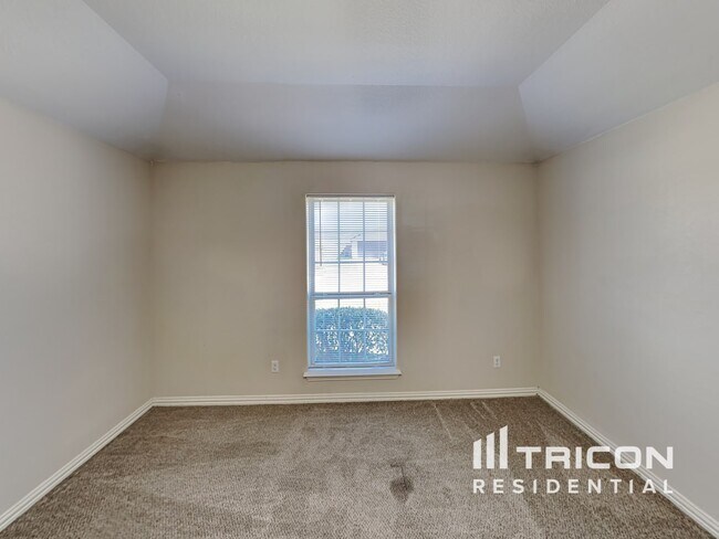 Building Photo - 705 Barkridge Trail