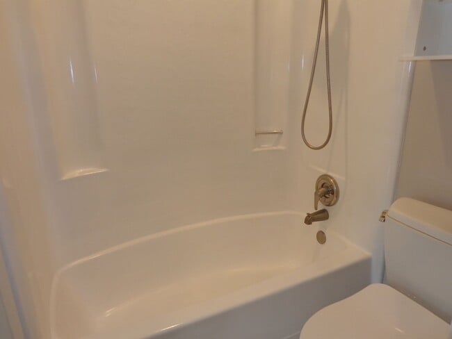 Building Photo - Shadowlawn - Shadow Cove Condominiums