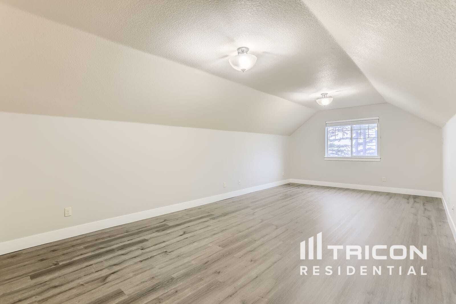 Building Photo - 1248 SW Binford Lake Pkwy