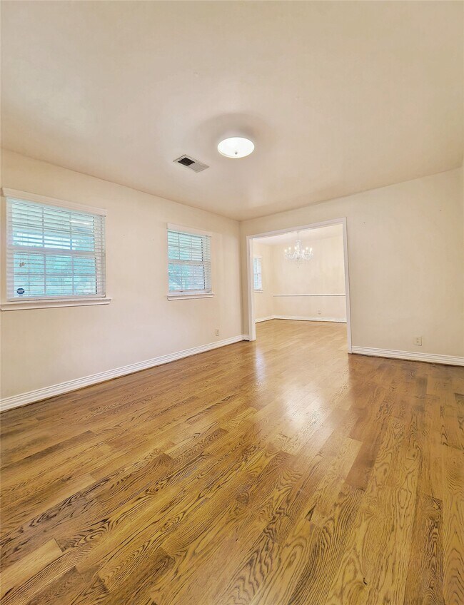 Building Photo - 5118 Lymbar Dr