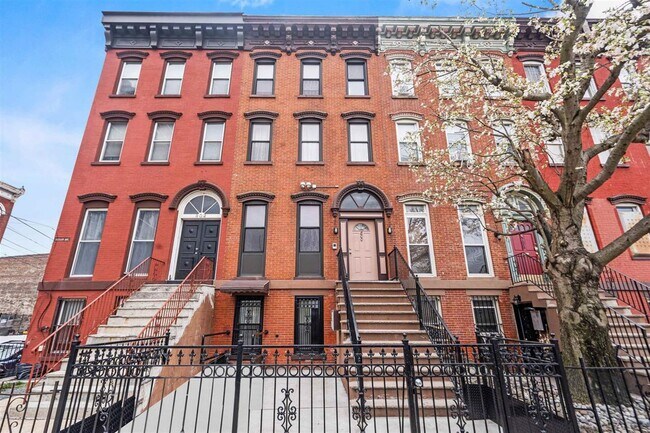 Building Photo - 800 Ocean Ave