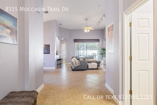 Building Photo - 8315 Moccasin Trail Dr