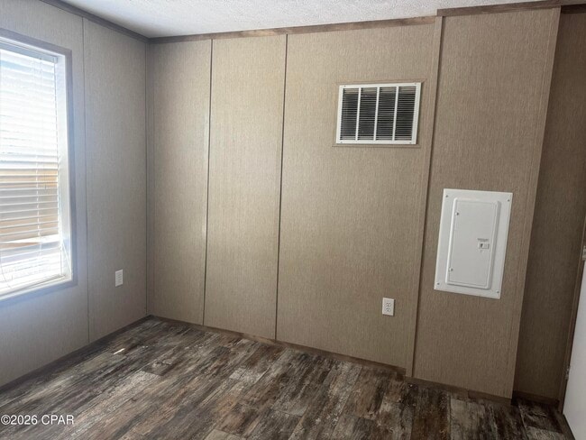 Building Photo - 7640 Liberty Ave