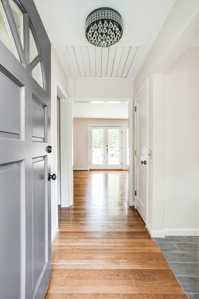 Building Photo - Druid Hills Hidden Gem! 4Bed-3 Bath, Hardwood Floors, Available NOW!