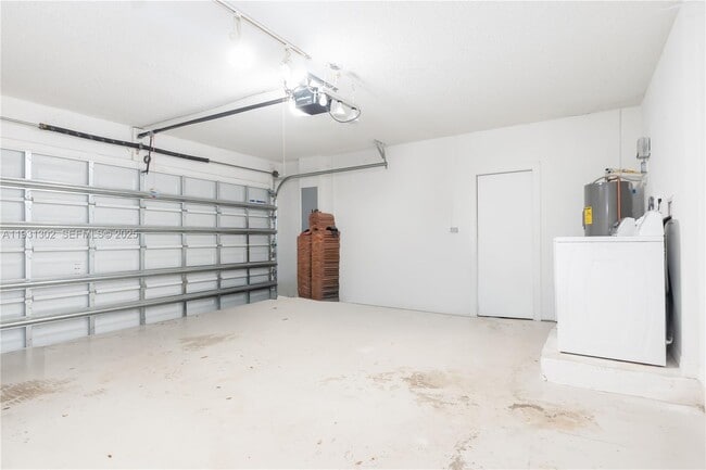 Building Photo - 1901 SW 129th Terrace