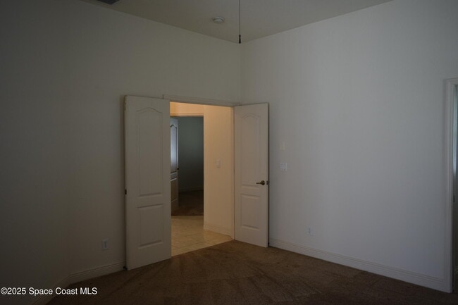 Building Photo - 1170 Eleuthera Dr NE