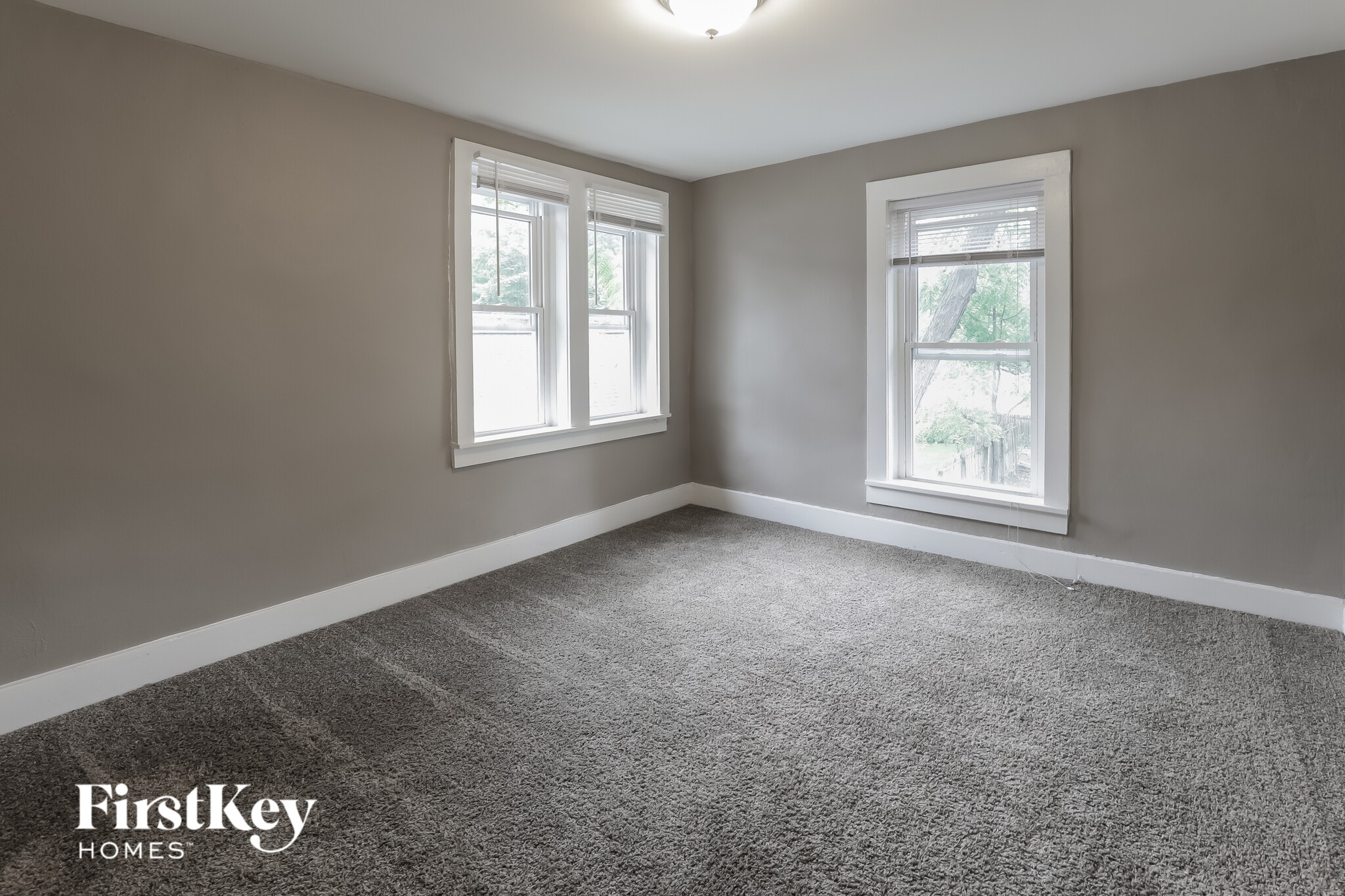 Building Photo - 125 S Fordham Ave