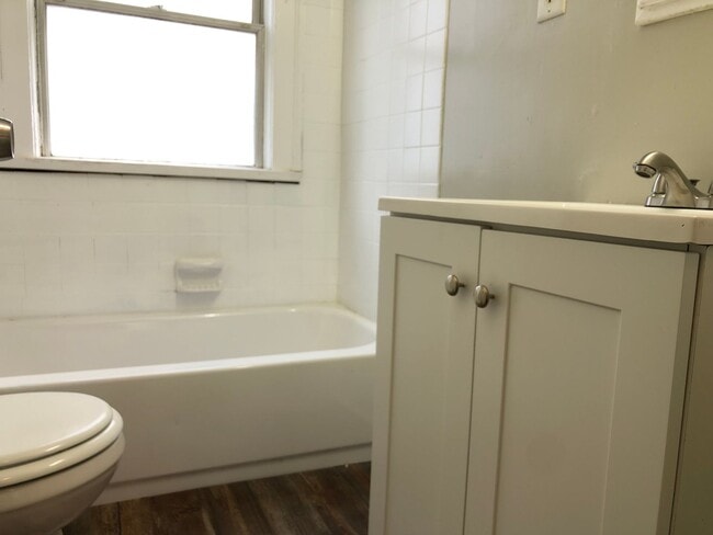 Building Photo - Convenient Showings — No Appointment Needed!