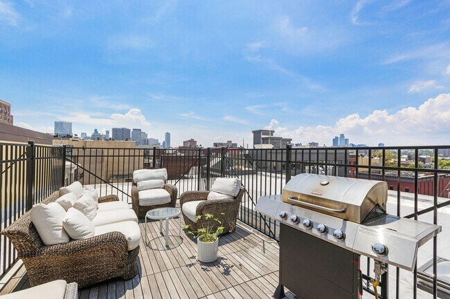 Building Photo - 56 3rd St