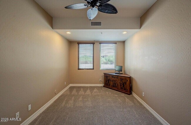 Building Photo - 6145 E Cave Creek Rd