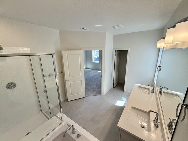 Building Photo - 4883 Coulter Ct