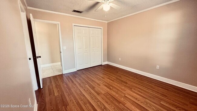 Building Photo - 301 Nesbitt St