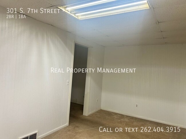 Building Photo - 301 S 7th St