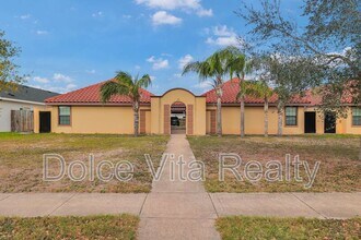 Building Photo - 110 S Ridge Ln