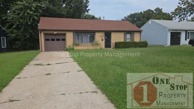 Building Photo - 3 Bedroom, 2 Bathroom with 1 Car Garage in Gladstone, Missouri