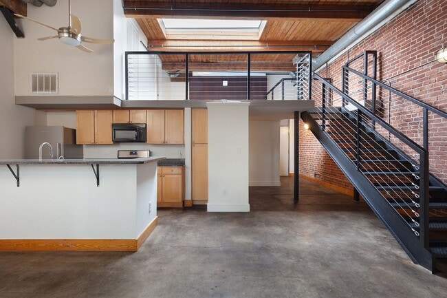 Building Photo - Industrial-Chic 2/2 Loft with Garage Near BeltLine & Downtown
