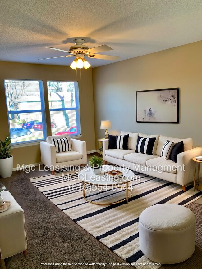 Building Photo - 814 NE Westwind Ln