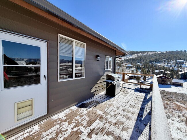 Building Photo - 106 Deer Trail Dr