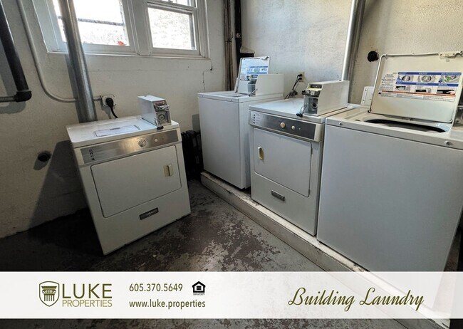 Building Photo - 1216 S Center Ave