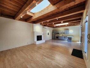 Building Photo - 749 Alto St