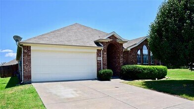Building Photo - 1006 Abigail Dr