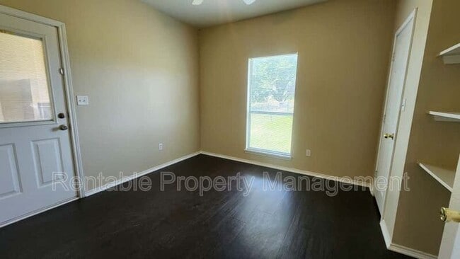 Building Photo - 108 Collett Ct
