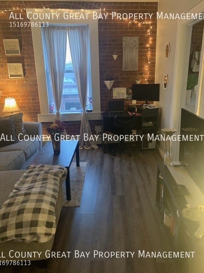 Building Photo - 8 Railroad Ave