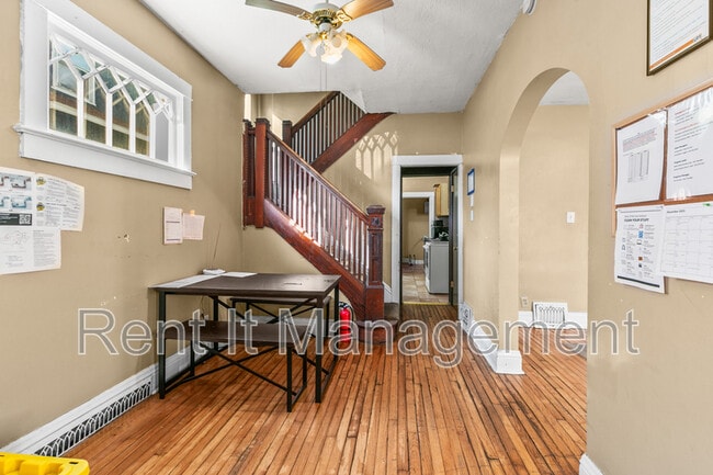 Building Photo - 3222 Webster St