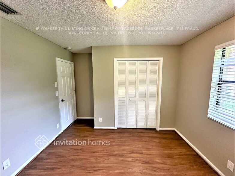 Building Photo - 13643 Ishnala Cir