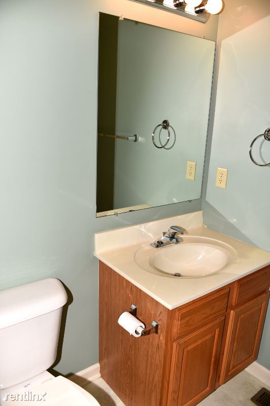 Building Photo - 2 br, 2.5 bath House - 658 Mallard Dr