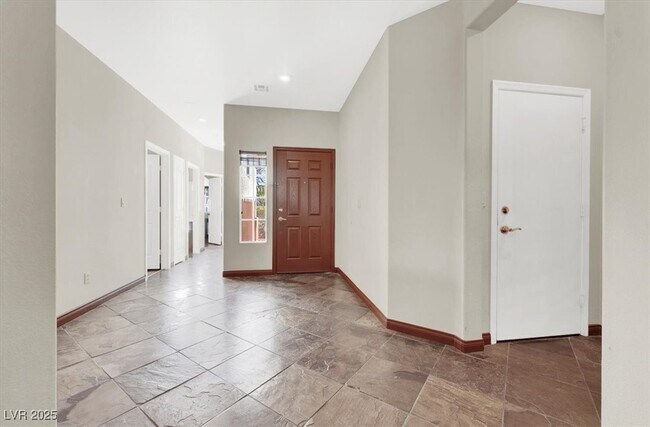 Building Photo - 10605 Bardilino St