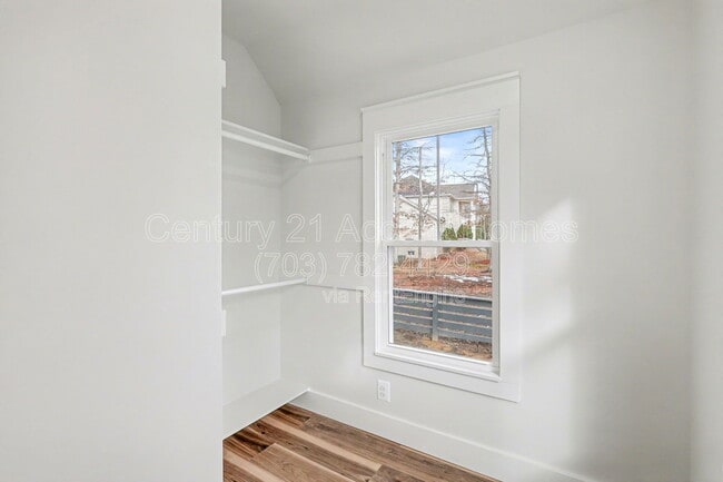 Building Photo - 12101 Fort Washington Rd