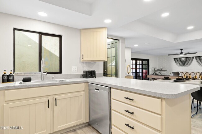 Building Photo - 4124 N 79th St