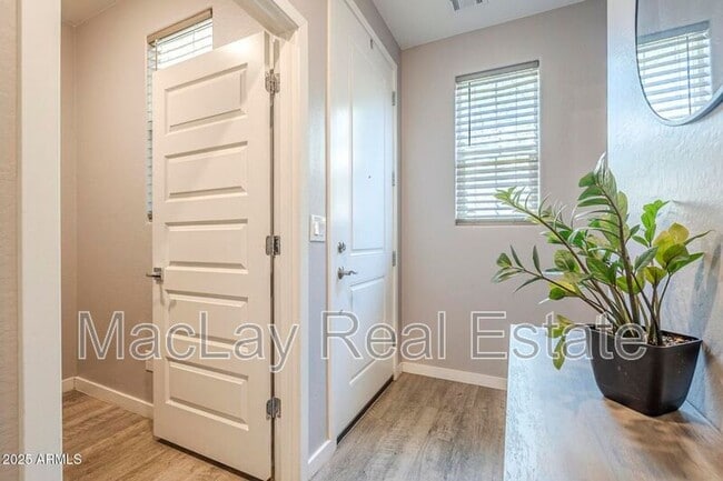 Building Photo - 2271 E Hidalgo Ave