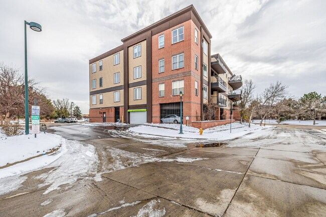 Building Photo - A Great modern 2 Bed / One bath for rent