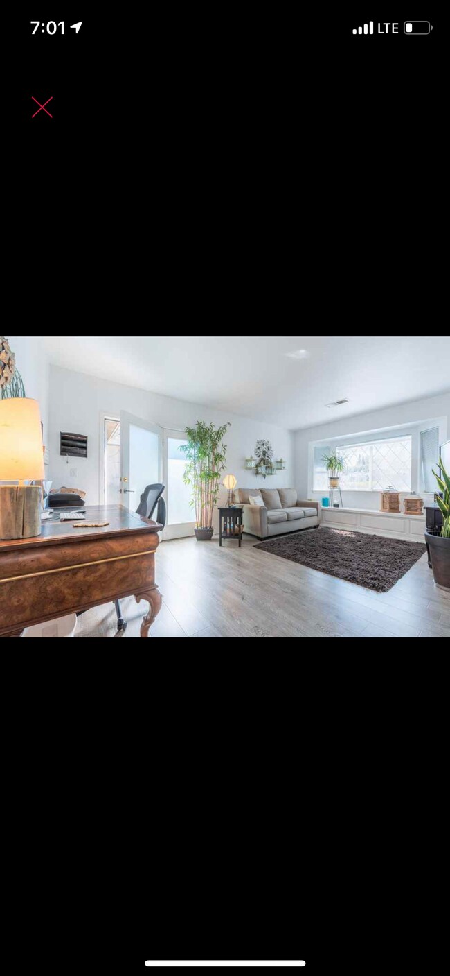 Building Photo - 6327 Giovanni Way