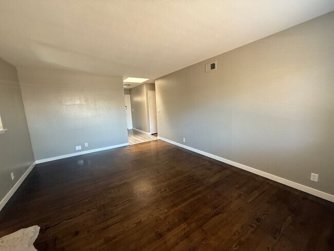 Building Photo - CAMPBELL - Open floor plan with separate f...