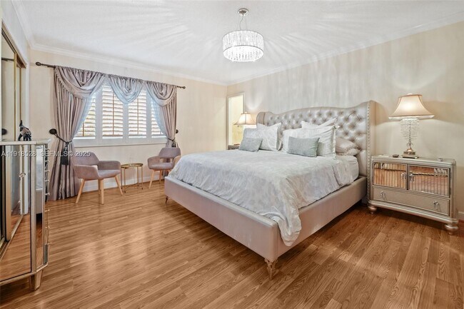 Building Photo - 1211 Algeria Ave