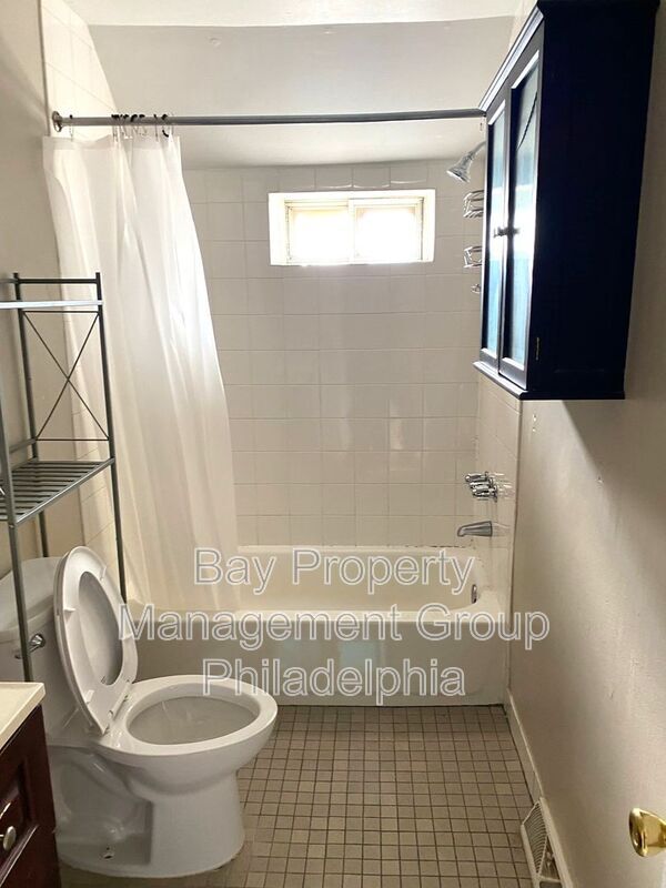 Building Photo - 12 E Jefferson St