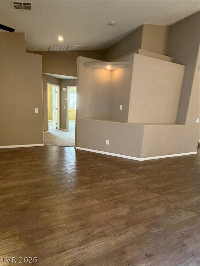Building Photo - 8128 Shad Bush Ave