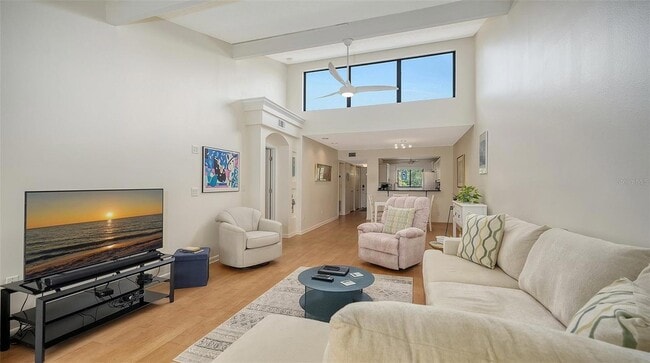 Building Photo - 1611 Clower Creek Dr