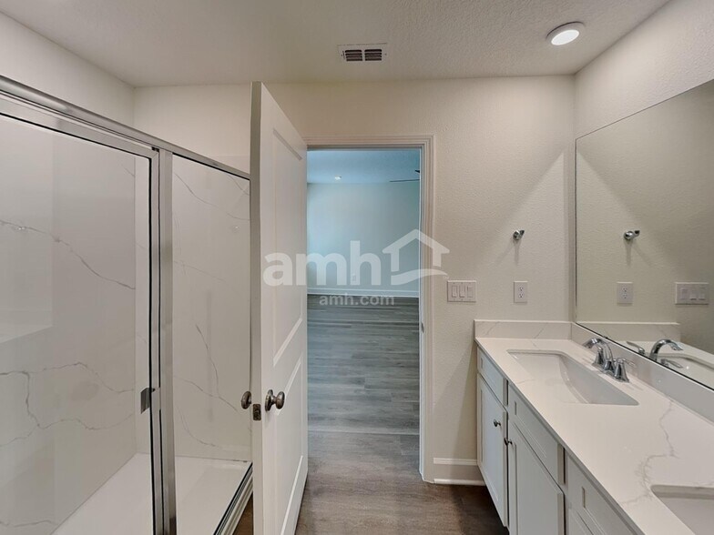 Building Photo - 2570 Belfort Lndg Ct