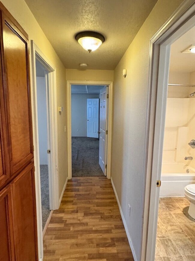 Building Photo - Central Point Single Level Home/ Coming Soon
