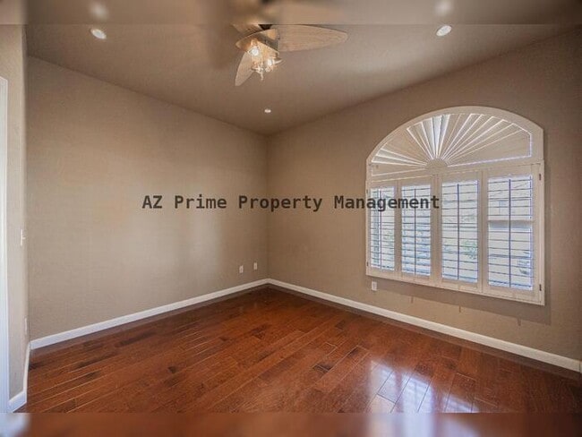 Building Photo - 9603 S 51st St