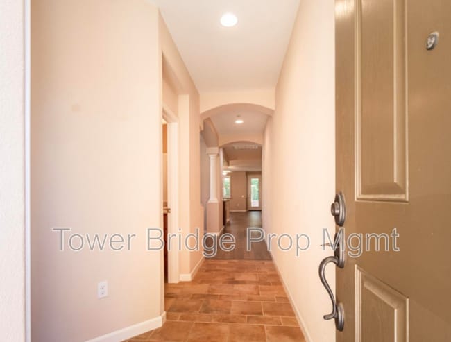 Building Photo - 1457 Marseille Ln