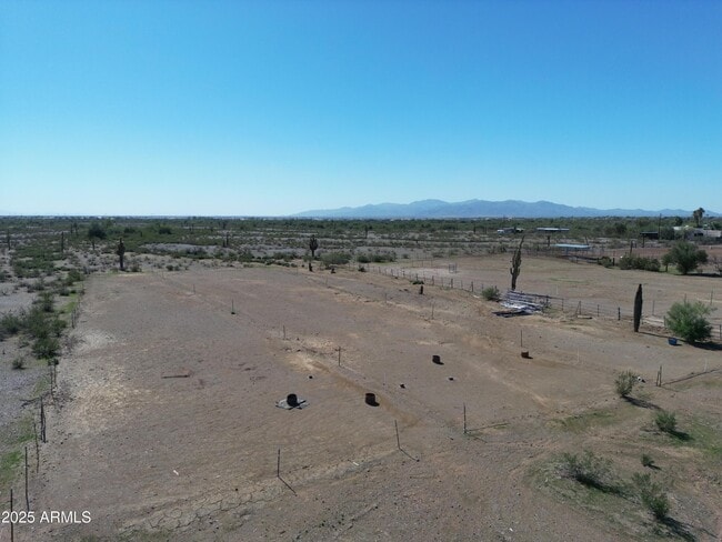 Building Photo - 16511 W Dale Ln