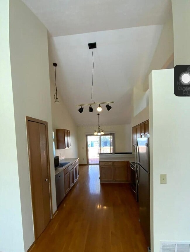 Building Photo - 5476 Mirage Dr
